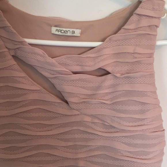 Arden b pink ruffle dress - Picture 4 of 4